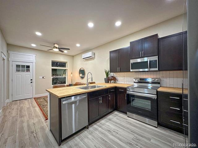 235 W 3rd St #B - Photo 4 of 14