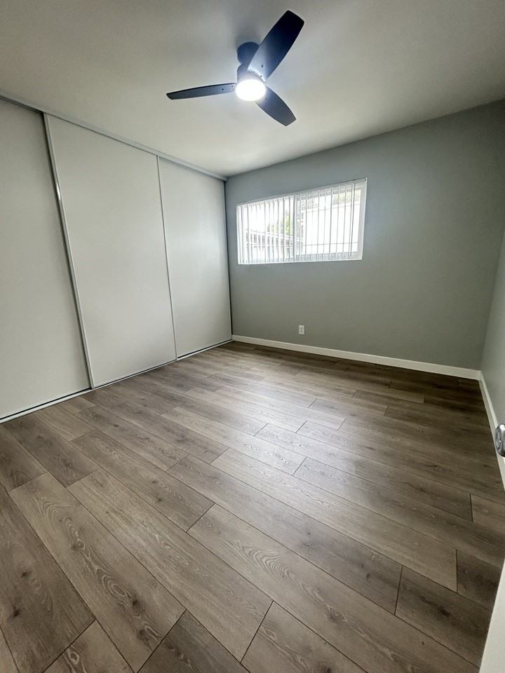 8821 Owensmouth Ave #9 - Photo 2 of 8