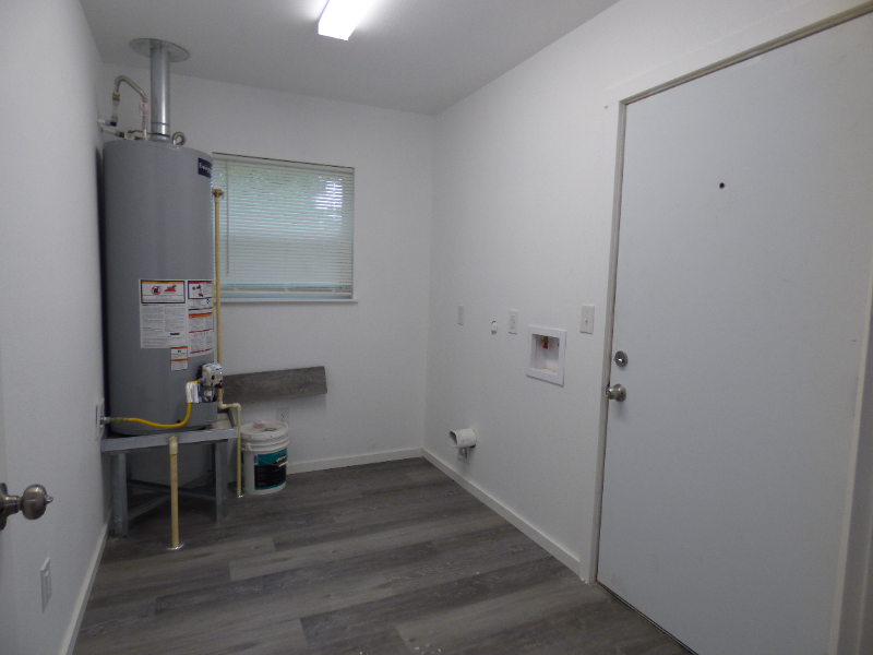 6 W Eads Ave - Photo 3 of 13