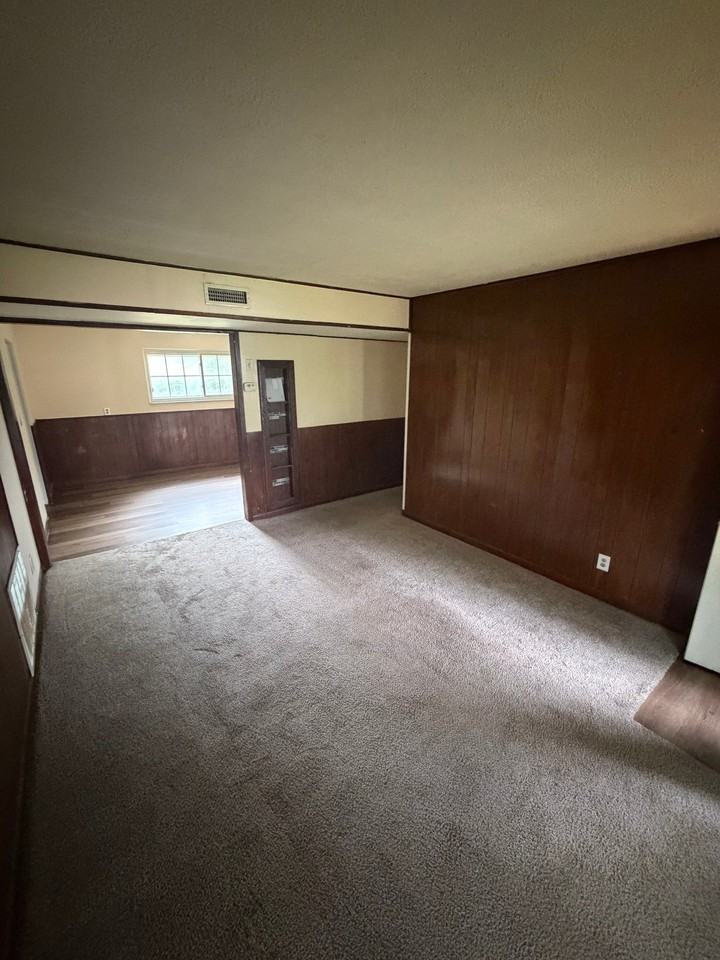 1345 N 75th East Ave - Photo 2 of 9