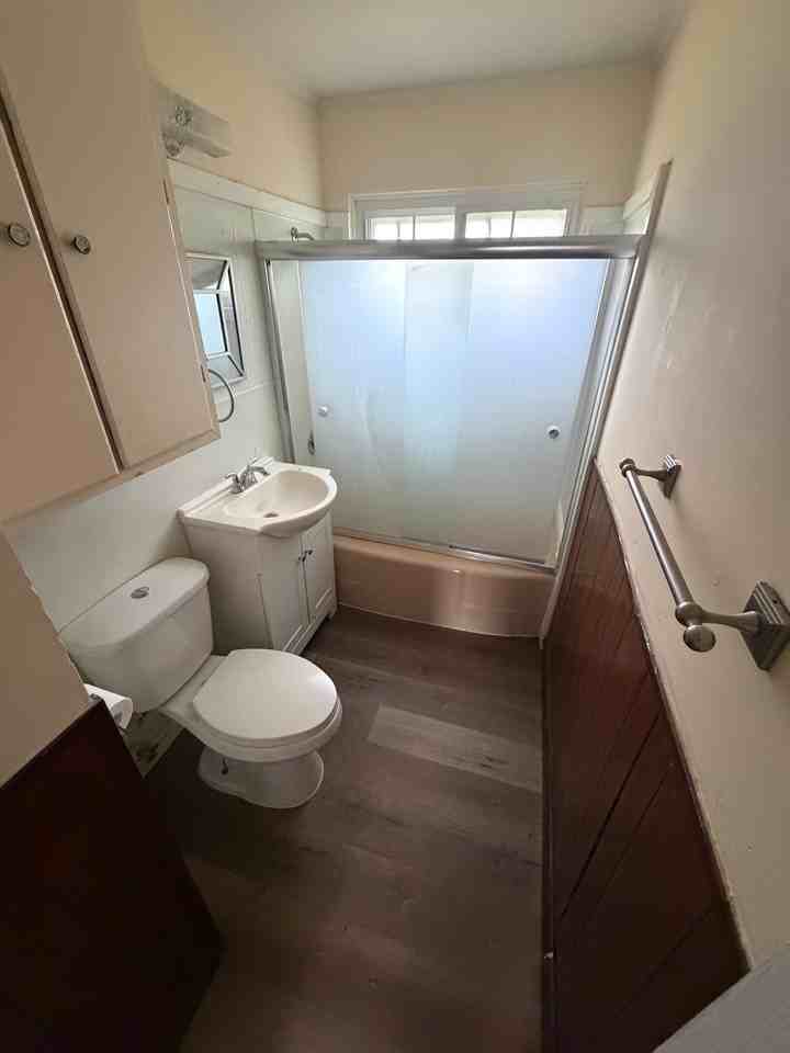 1345 N 75th East Ave - Photo 5 of 9