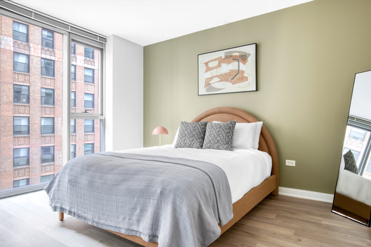 209 N Wells St - Photo 2 of 15