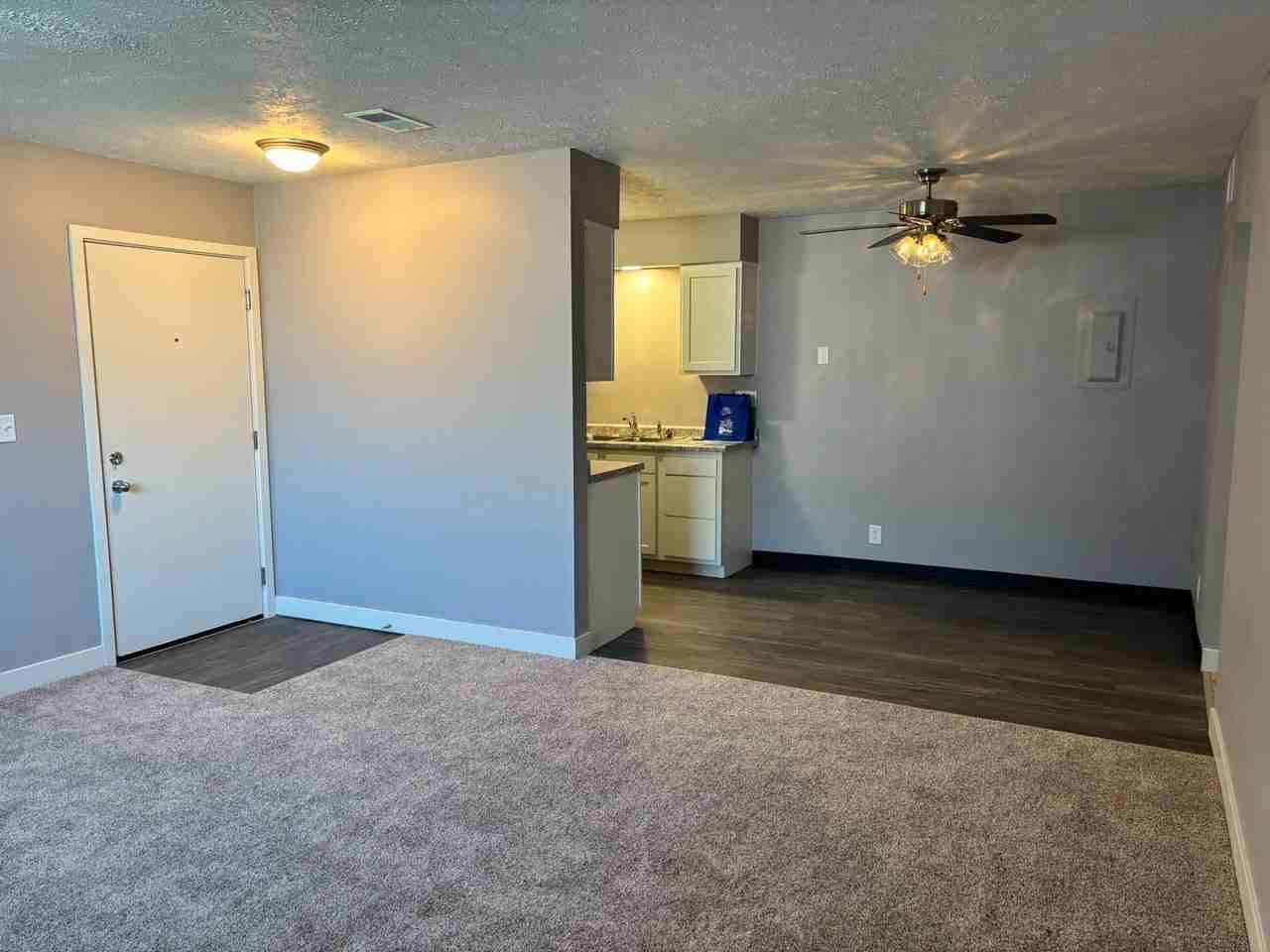 1507 Superior St #02 - Photo 3 of 9