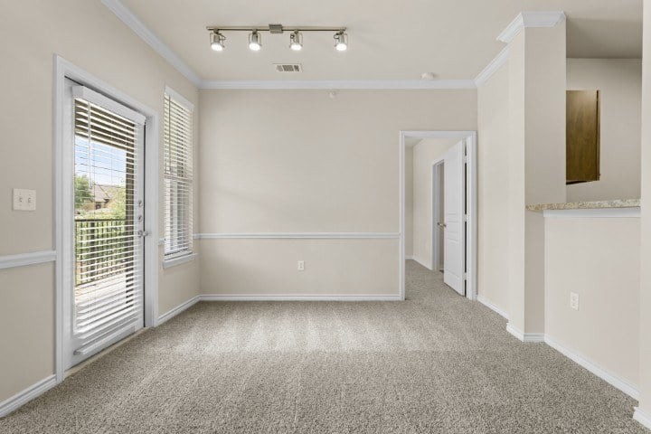 Sonoma Court - Photo 5 of 41