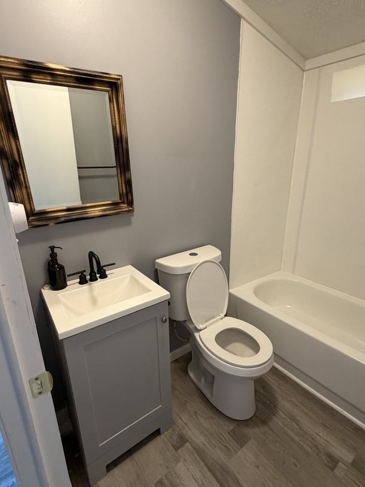 441 Fullers Chapel Rd - Photo 5 of 9