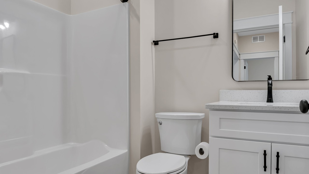 1200 N Woodburn Ave #2 - Photo 6 of 13