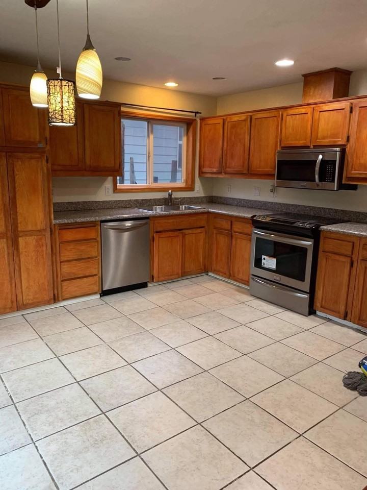 8541 Se Gray St - Photo 3 of 15