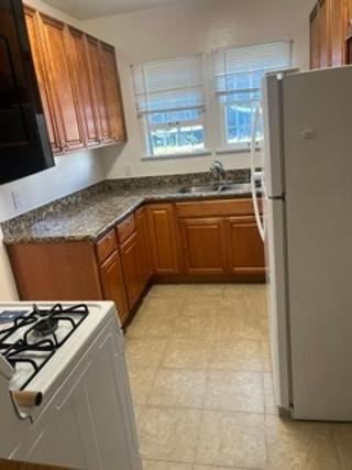 231 S Poinsettia Pl #231 - Photo 5 of 8