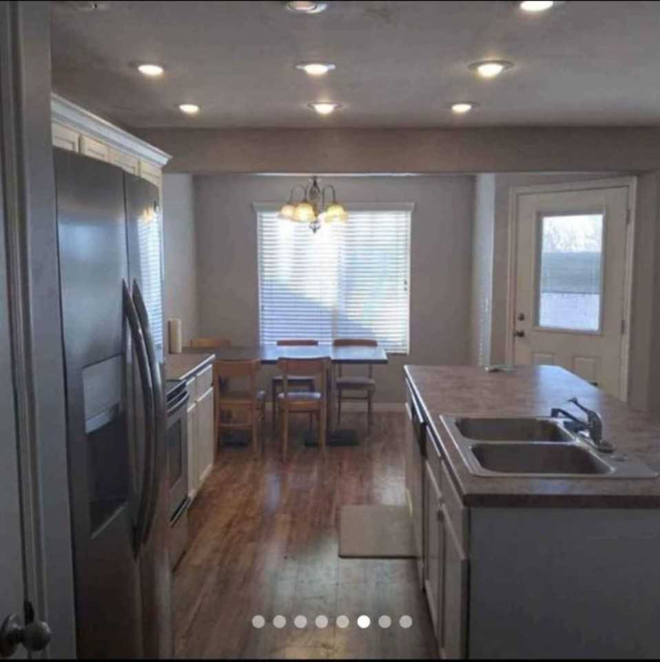 2069 Nw - Photo 4 of 5