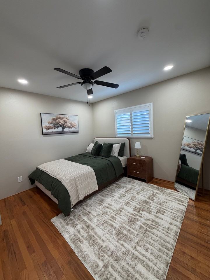 1416 S Church Ave - Photo 2 of 26