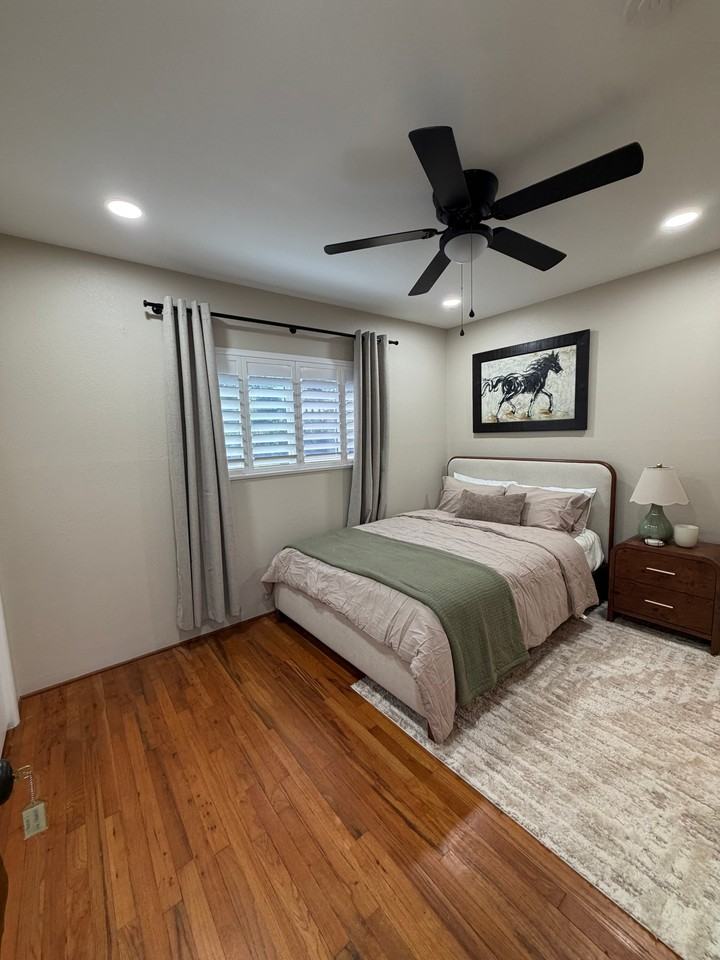 1416 S Church Ave - Photo 4 of 26