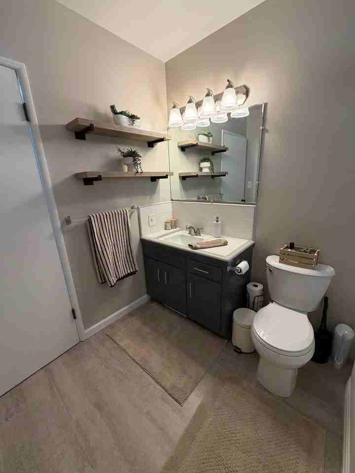 1416 S Church Ave - Photo 6 of 26