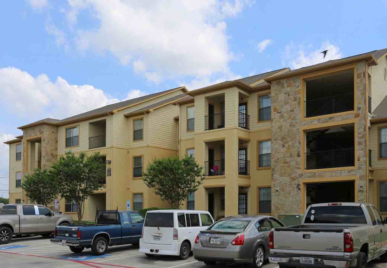 Marshall Meadows Apartment Homes - Photo 6 of 48