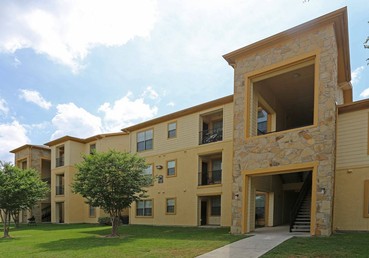 Marshall Meadows Apartment Homes - Photo 7 of 48