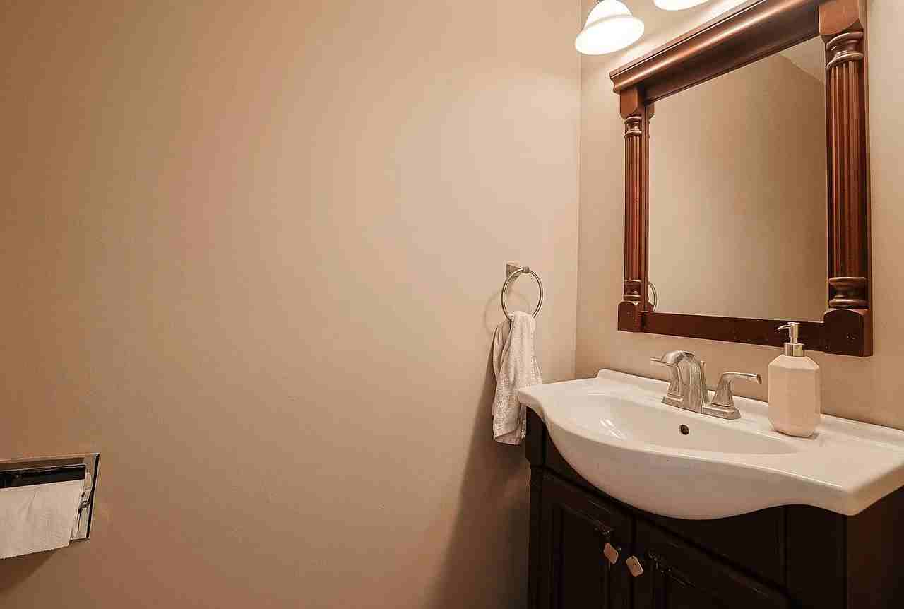 1410 Huntington Dr - Photo 3 of 19