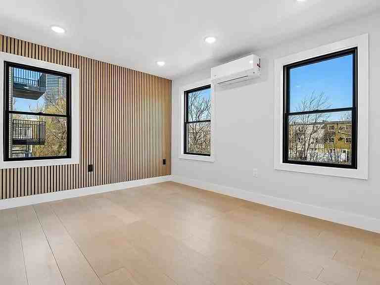 6Th Elizabeth Street #A - Photo 4 of 5