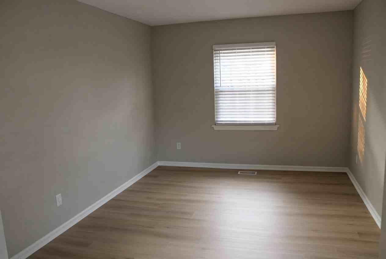168 Oberlin Ter - Photo 7 of 15