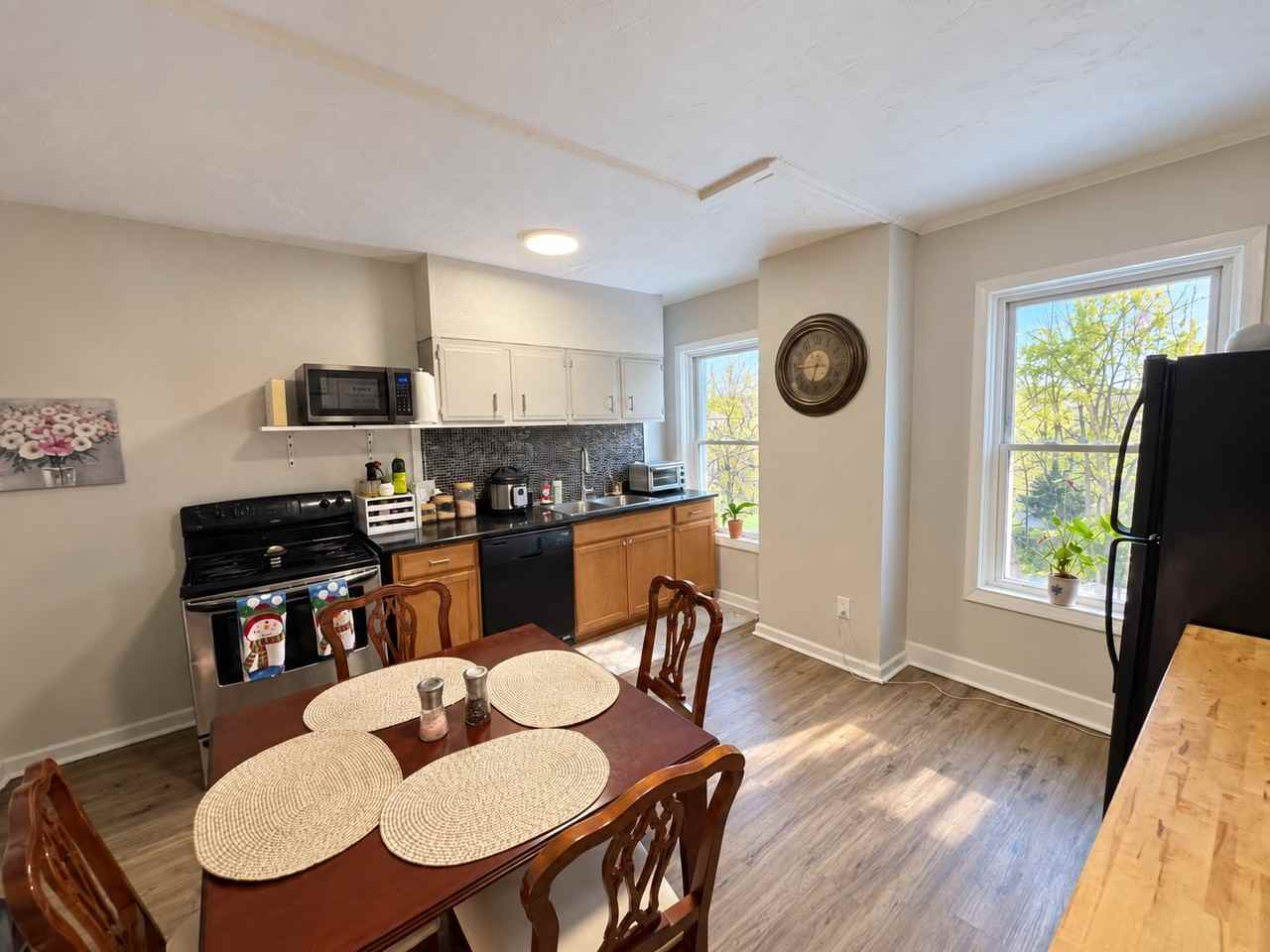 26 Arnold St - Photo 7 of 13