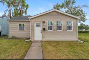 featured image of 907 Central Ave