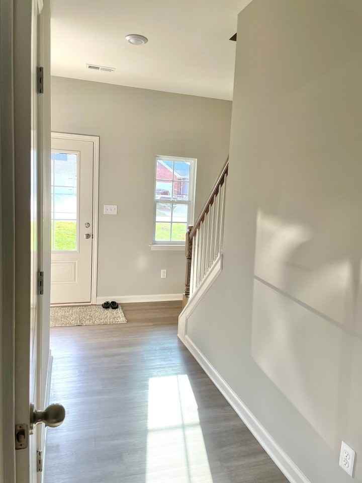 828 Halford Pl - Photo 7 of 20