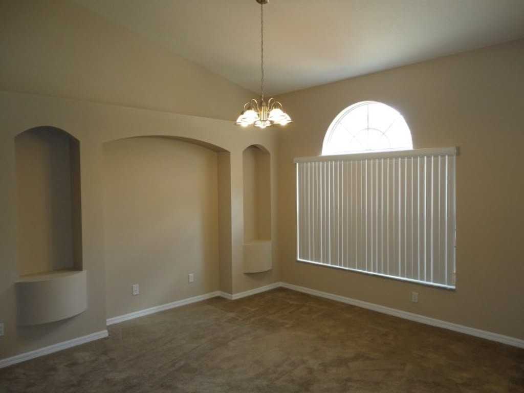 2610 Vinedale Ave - Photo 3 of 9