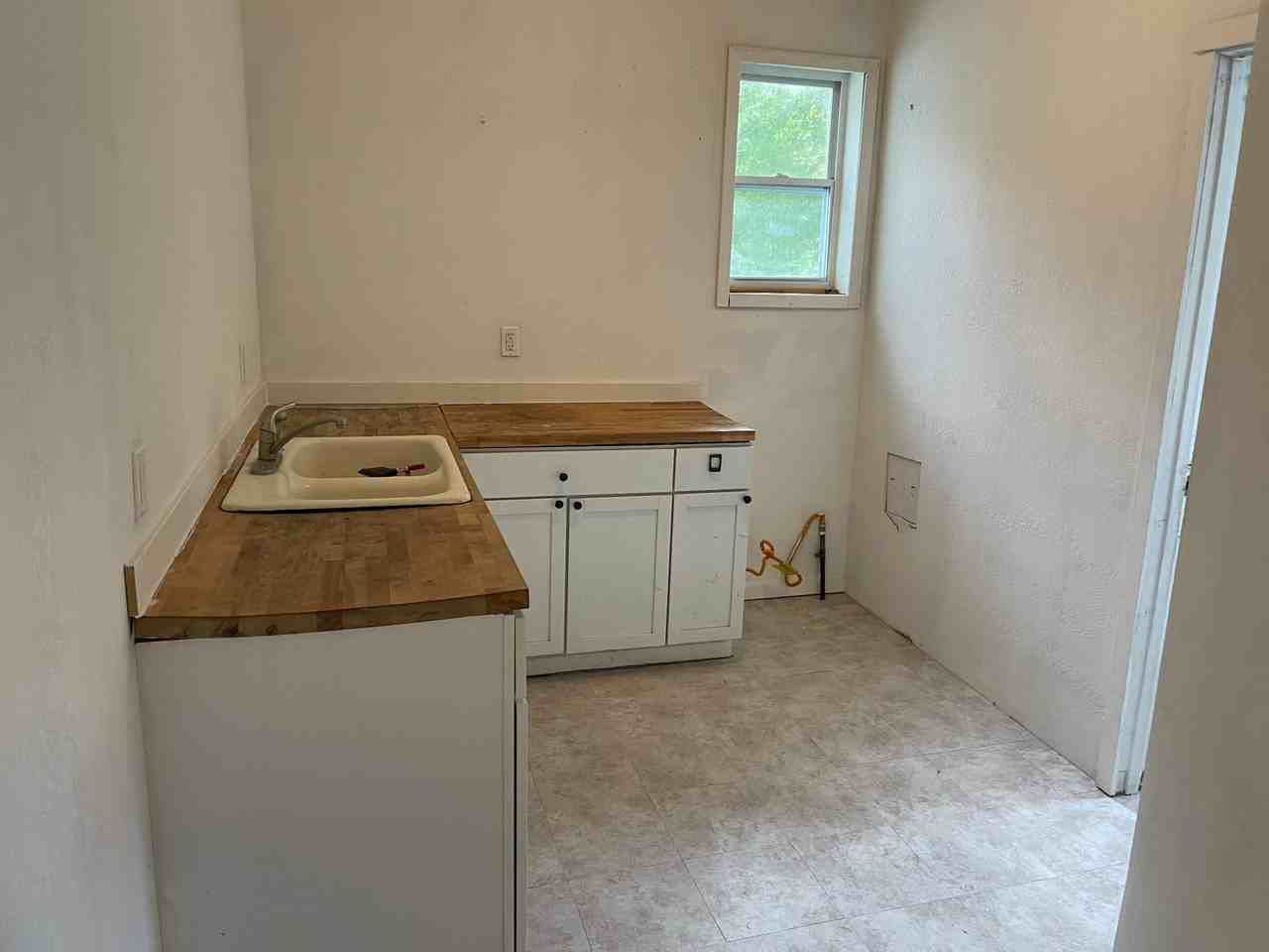 761 Washington Ave - Photo 3 of 7