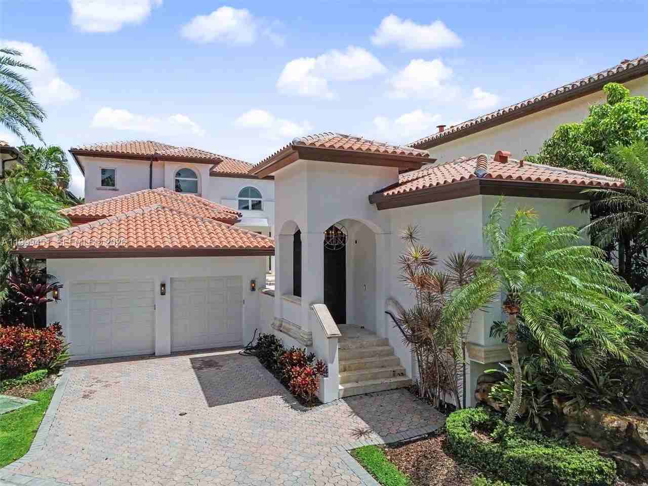 13689 Deering Bay Dr