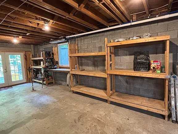 1506 Southwood Dr - Photo 3 of 16