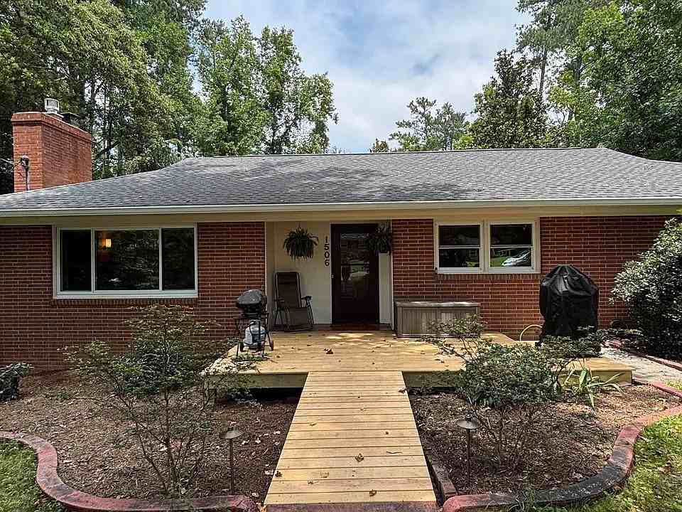 1506 Southwood Dr - Photo 6 of 16
