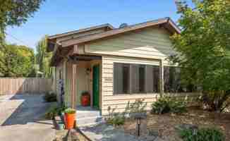 featured image of 5636 49th Ave Sw ##Wa