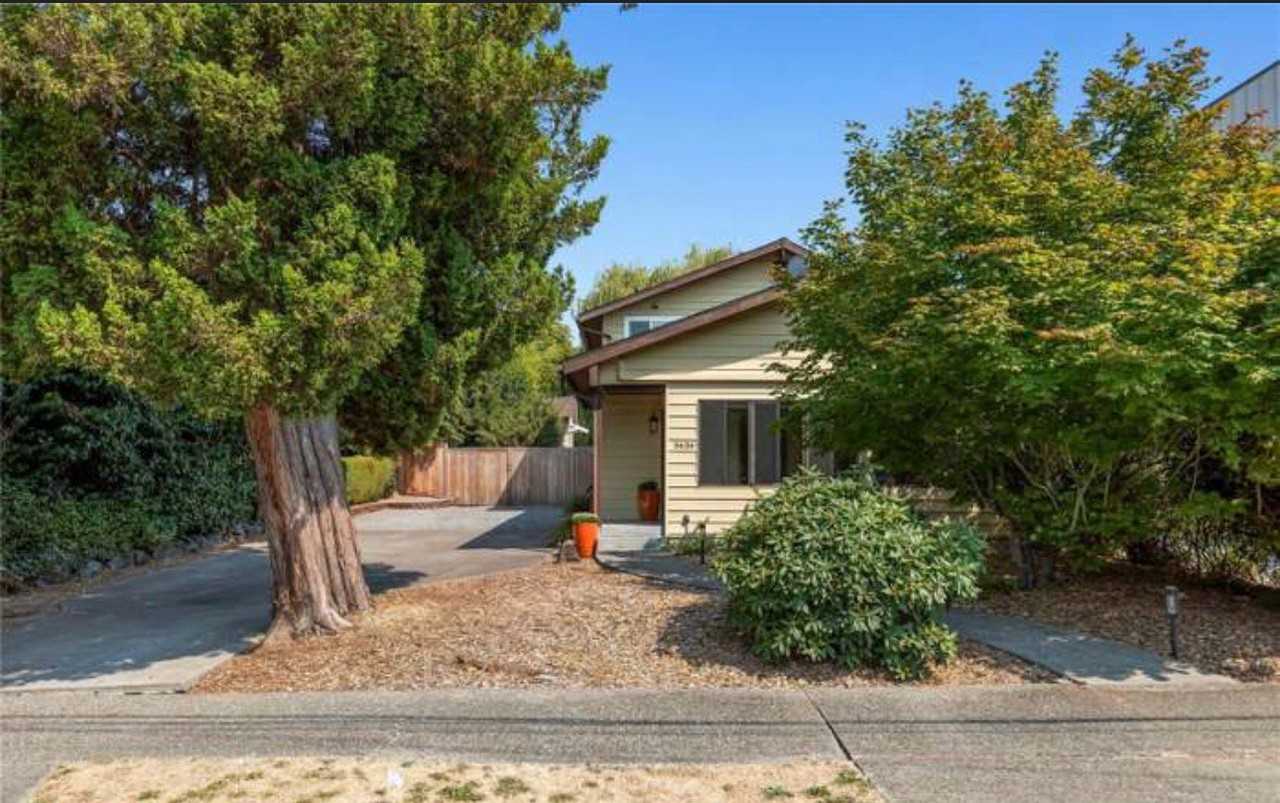 5636 49th Ave Sw ##Wa - Photo 2 of 16