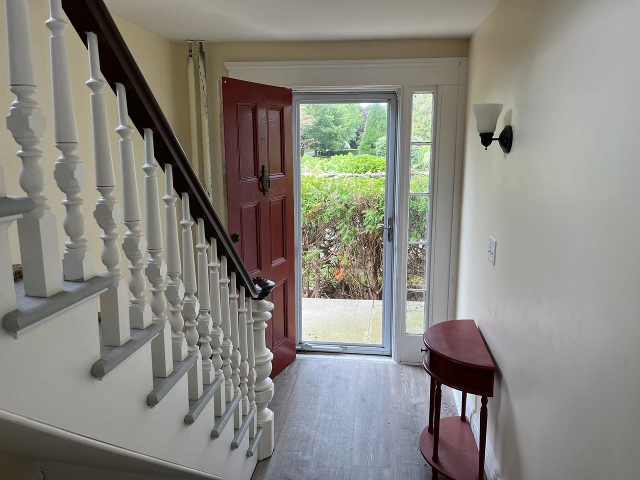 328 Gulf Rd - Photo 2 of 10