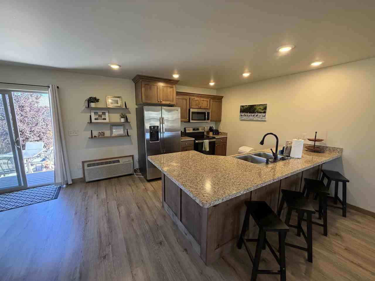 511 W Hugel St #A - Photo 6 of 20
