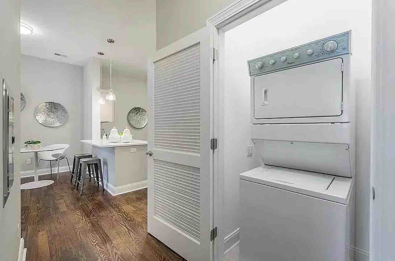 742 Park Ave #215 - Photo 5 of 13