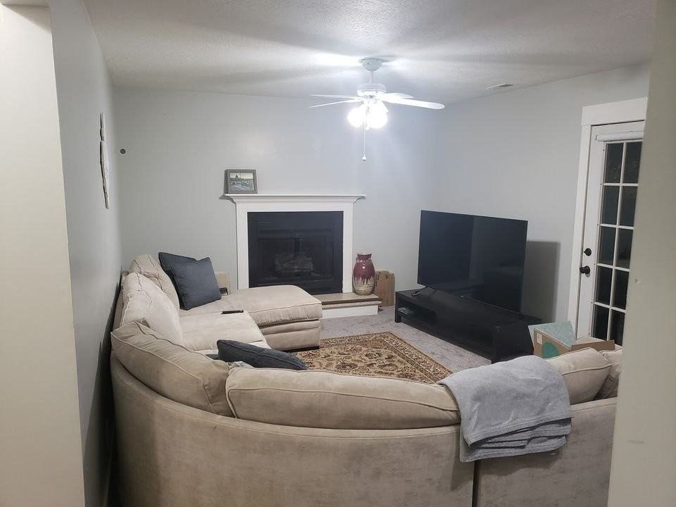 248 E St - Photo 6 of 9