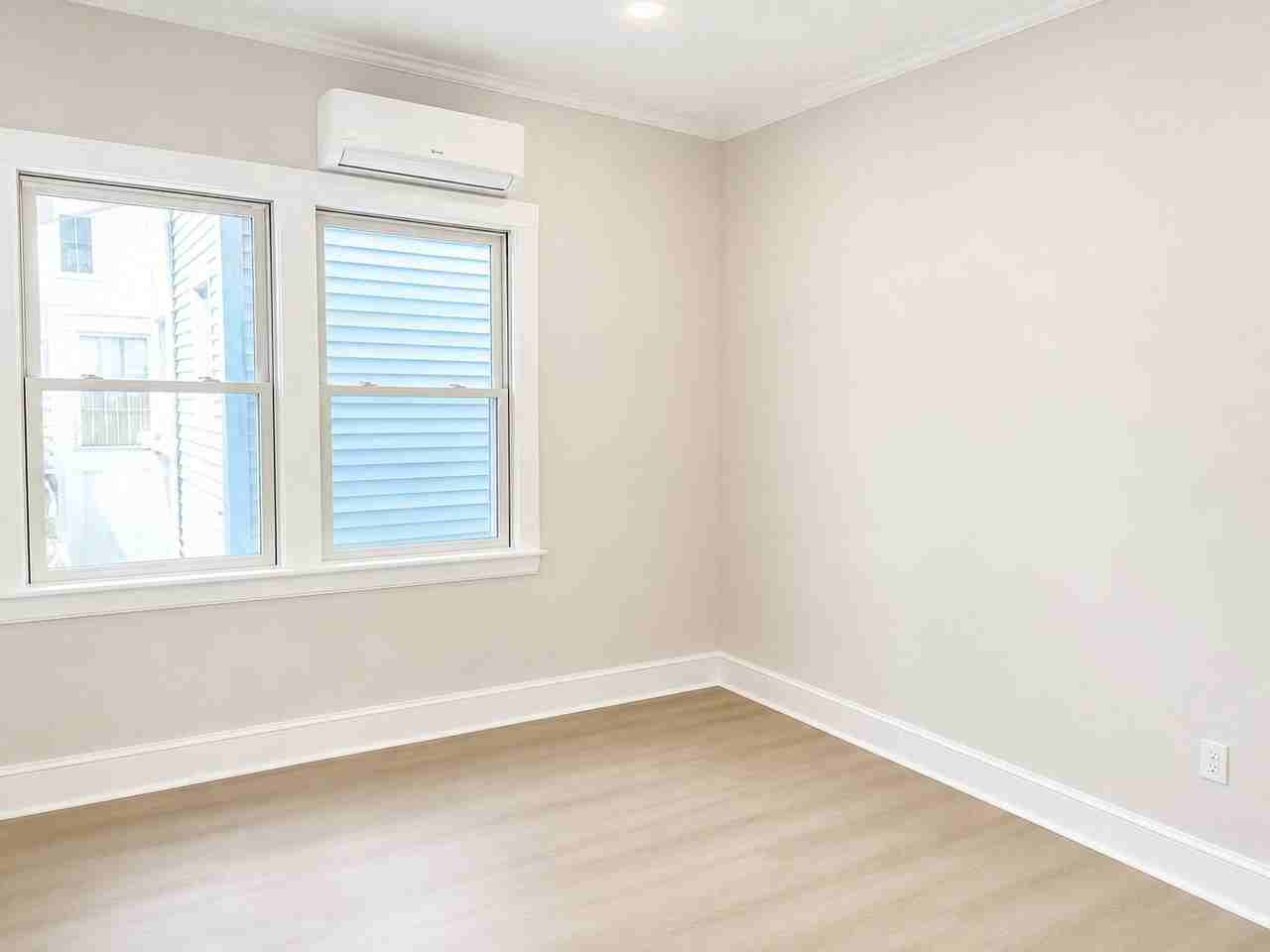 1510 Linden St #1 - Photo 6 of 10