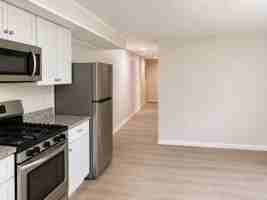 featured image of 1510 Linden St #2B