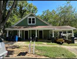 featured image of 431 S Tradd St #B