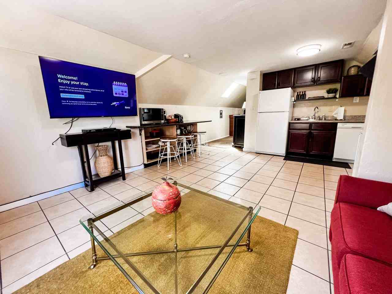 559 E 5th Ave - Photo 4 of 20