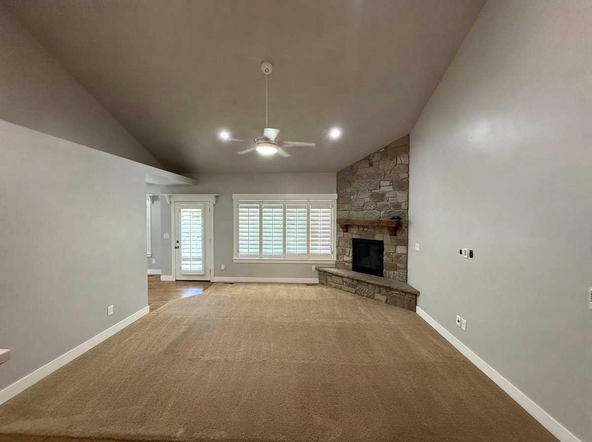 3474 N Wade Ln - Photo 4 of 20