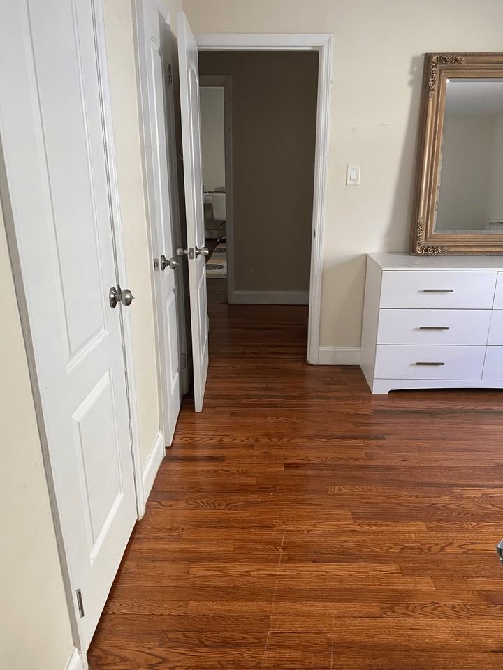 677 Edgemere Ave - Photo 4 of 8