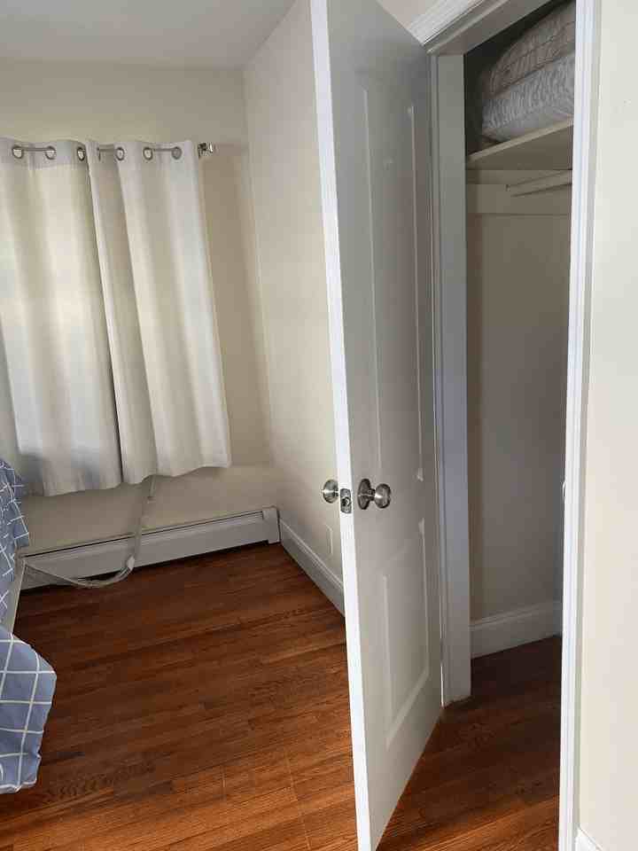 677 Edgemere Ave - Photo 5 of 8