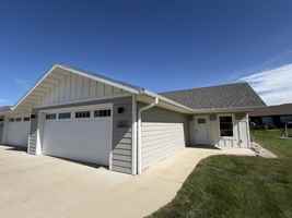 featured image of 2912 Sportsmans Dr #A
