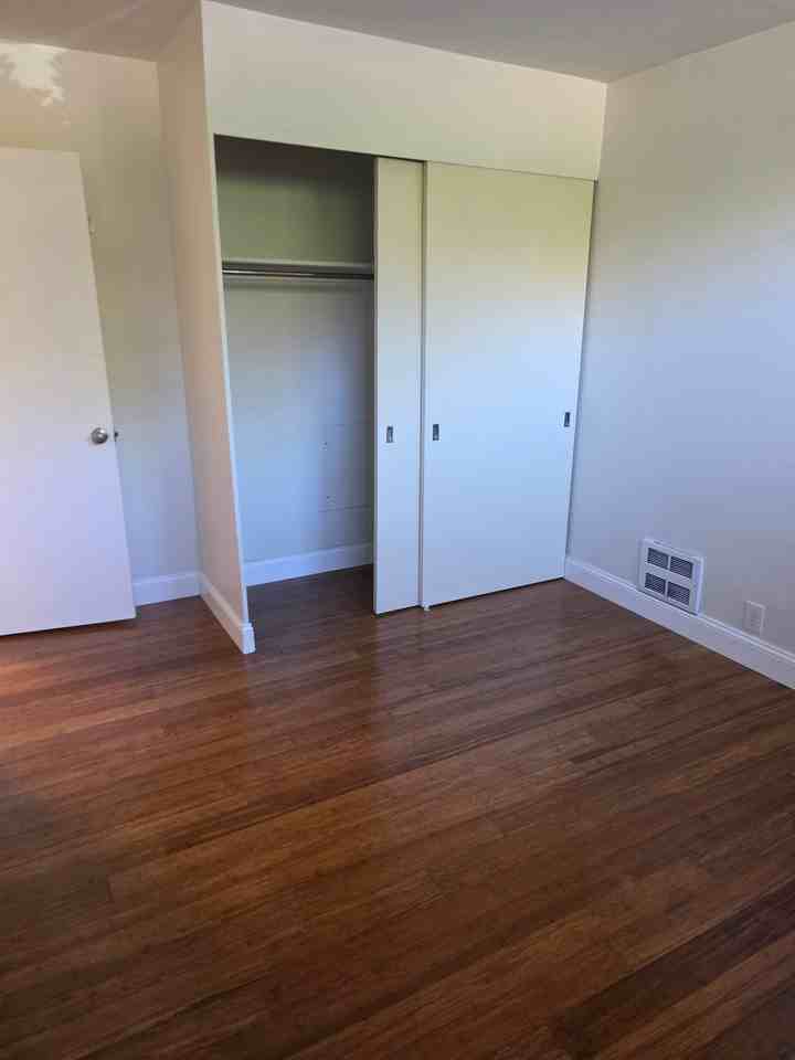 2012 Thorndyke Ave W #5 - Photo 5 of 12
