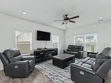691 Snow Owl Dr - Photo 2 of 19