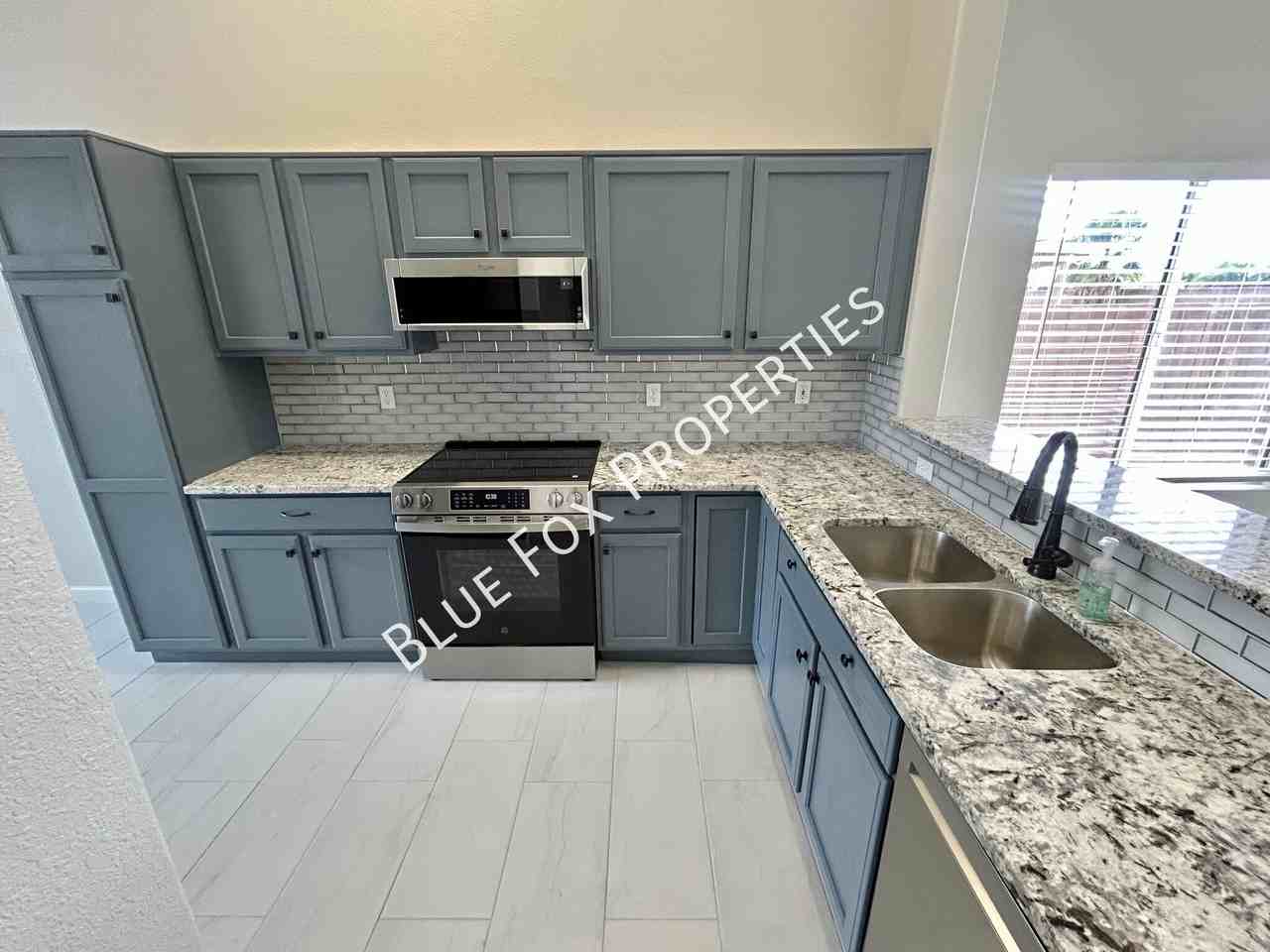7777 W Bodie Rd - Photo 4 of 26