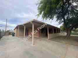 featured image of 3807 E Dover Stra