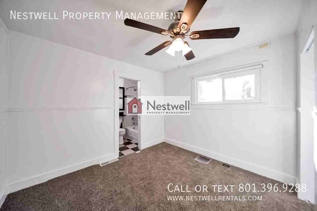 512 E Hawthorne Ave - Photo 7 of 19