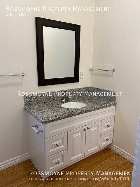 504 Raleigh St - Photo 3 of 8