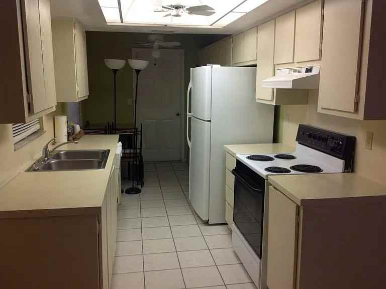 4710 6th Street West - Photo 2 of 9